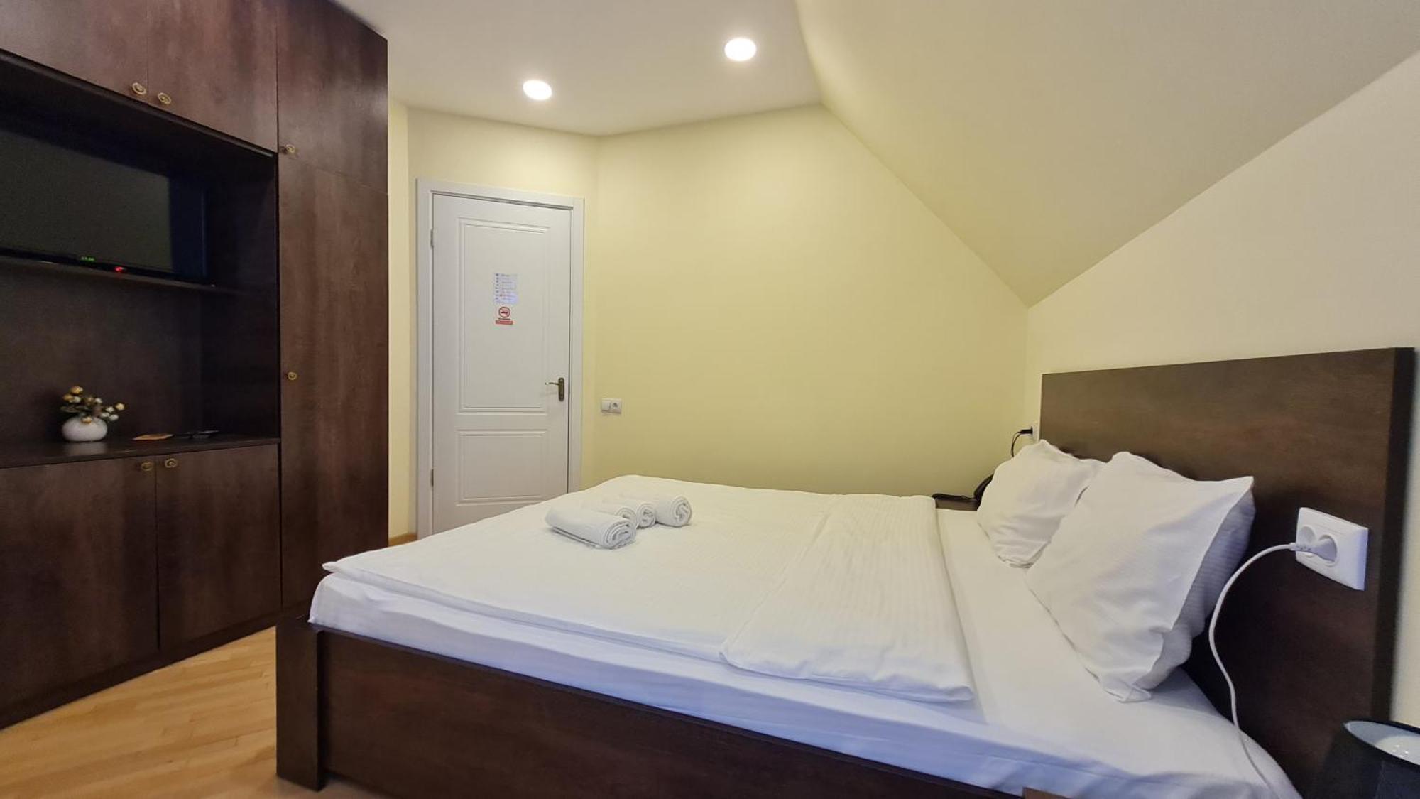 Hotel Boutique Iveria Tbilissi Chambre photo
